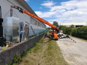 Minigru con operatore – Paravan Trasporti