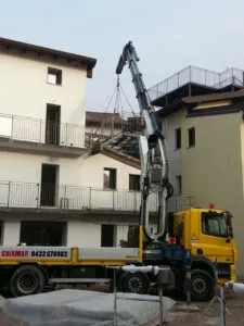 Sollevamenti con gru – Paravan Trasporti