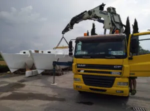Sollevamenti con gru – Paravan Trasporti