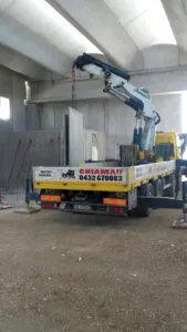 Sollevamenti con gru – Paravan Trasporti