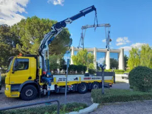 Sollevamenti con gru – Paravan Trasporti